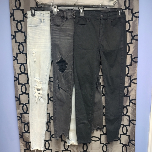 Three Pairs Size 4 Stretch Hi Rise Jegging American Eagle Distressed Jeans! - Picture 1 of 13